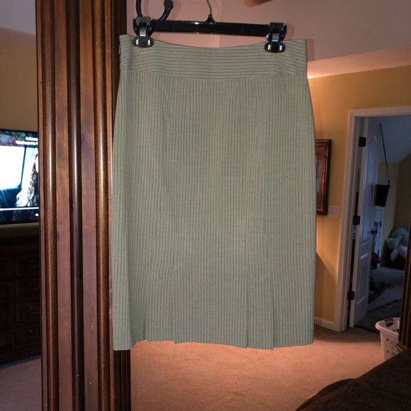 Rafaela Pencil Skirt - Like New! - Picture 4 of 4